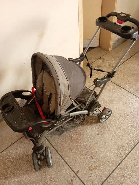 black pram 5