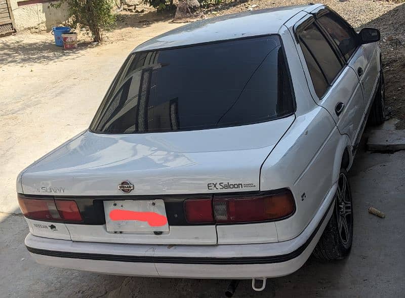 Nissan Sunny 1990 1