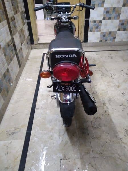 honda 125 model 2024 first hand black coloure 1