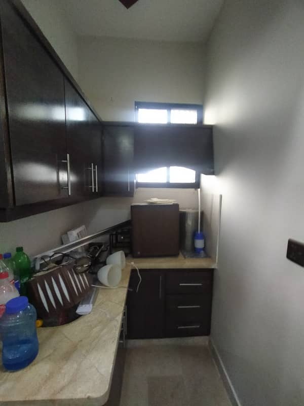 2 Bed Lounge For Rent 3rd Floor 30