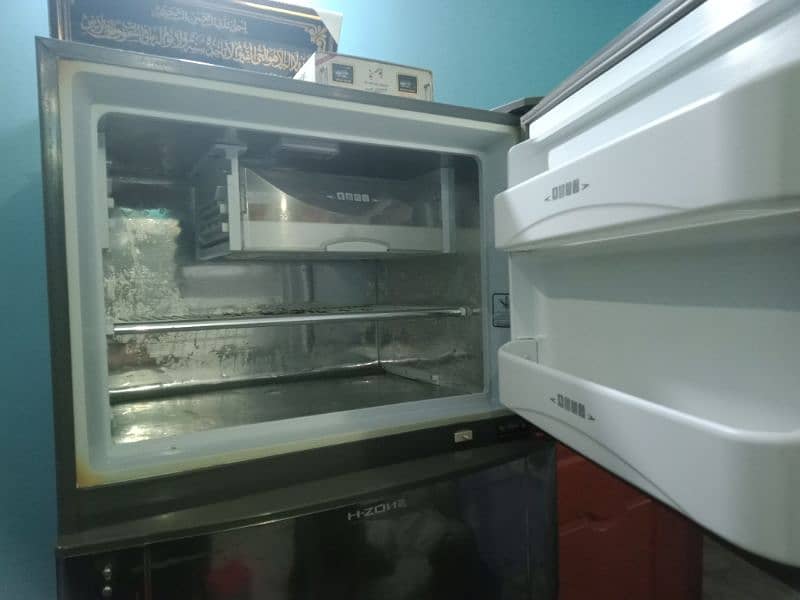 DAWLANCE FRIDGE  2 doors contact no 03222602609 1