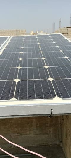 4 Solar panel 10/8 condition.