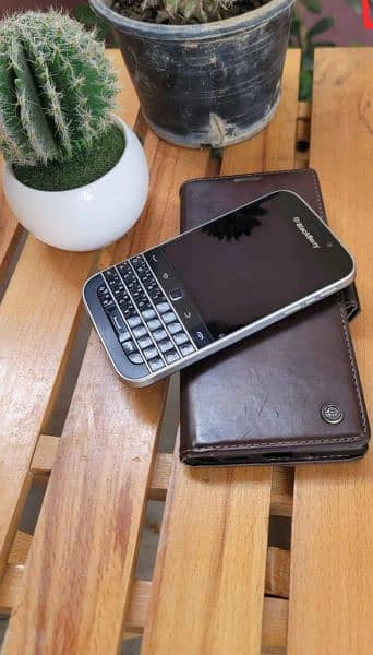 blackberry Q20 classic My WhatsApp number 03414863497 1