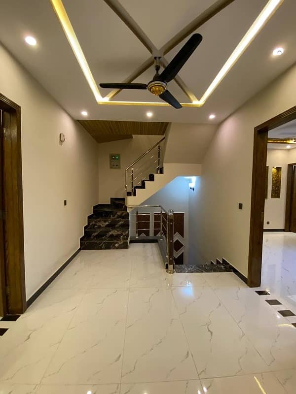 3 YEARS INSTALLMENT PLAN HOUSE PARK VIEW CITY LAHORE FOR SALE 11