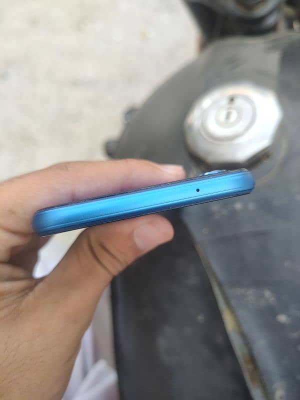 aoa I am selling Huawei p 20 lite 4/64 3