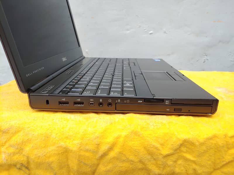 Dell Precision Workstation|8GB+500GB|i5 + 2GB Nvidia| 7