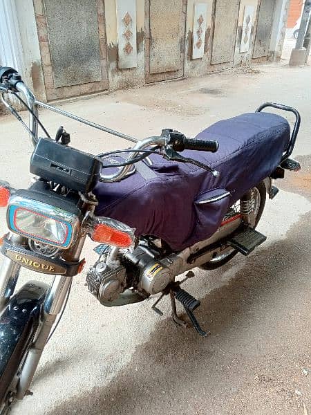 Unique 2021/2022 very good condition 21 ka 9 month ki bike ha 7