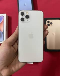 iphone 11 pro max 256 GB My WhatsApp number 03414863497