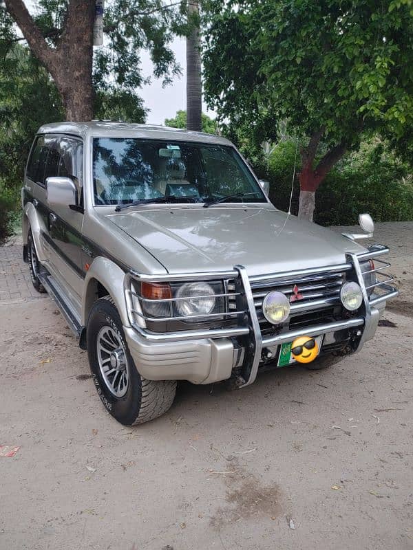 Mitsubishi Pajero 0