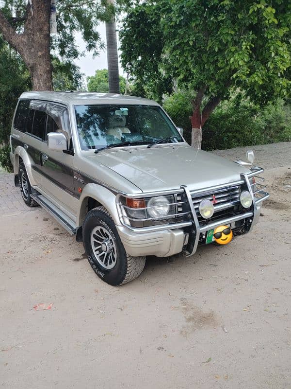 Mitsubishi Pajero 4