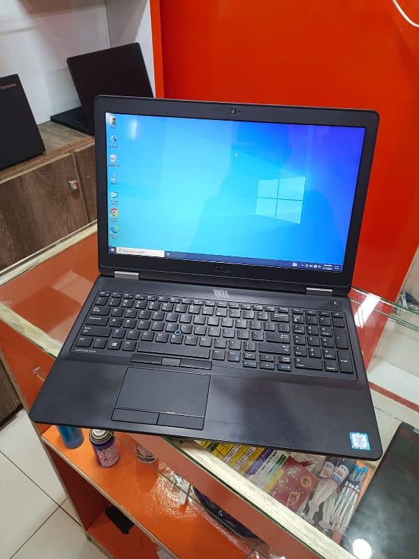 Dell Latitude Core i5-6th Gen 8GB RAM DDR4 256GB M2 15,6 inch LED 1