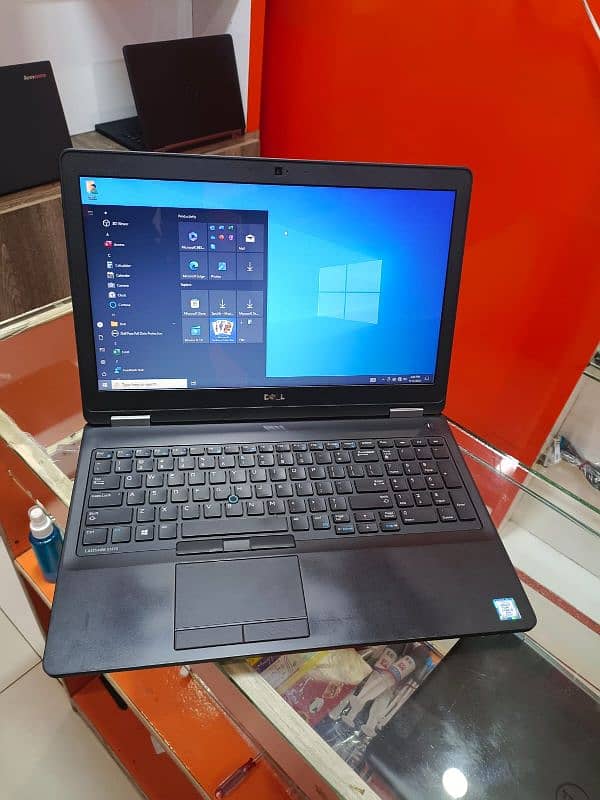 Dell Latitude Core i5-6th Gen 8GB RAM DDR4 256GB M2 15,6 inch LED 3