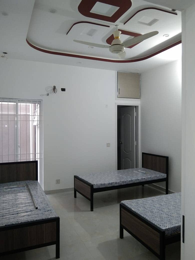 Premier Girls Hostel Airline Near UCP University 2