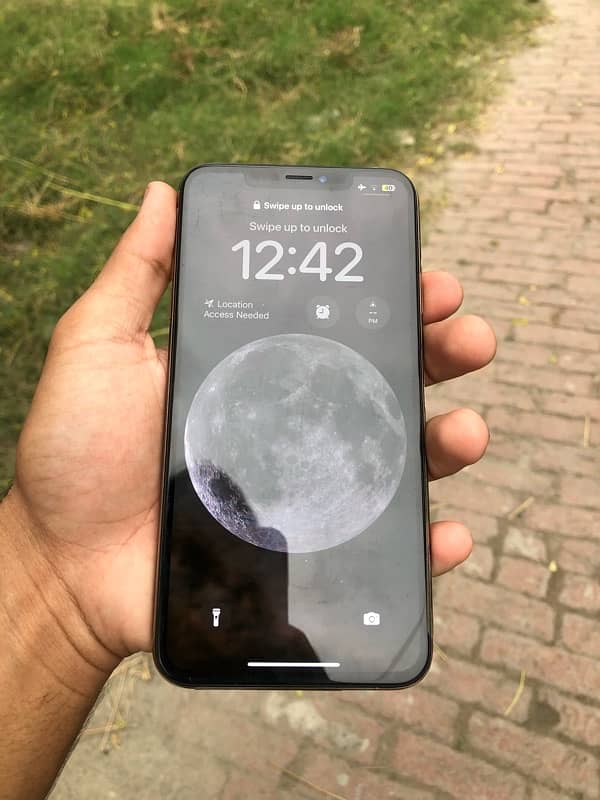 iPhone XS Max 2