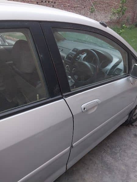 Honda City IDSI Model 2005 1