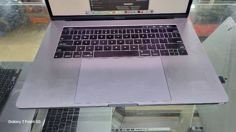 Macbook Pro 2018 Core i9 5