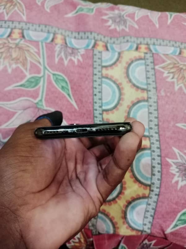 iPhone X used / Battery chang / penal/no boxe onily charger03266670730 3