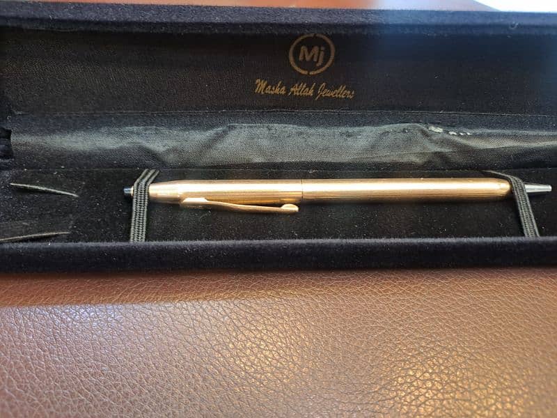 Cross  pen Golden Plated Imported Made In USA 0