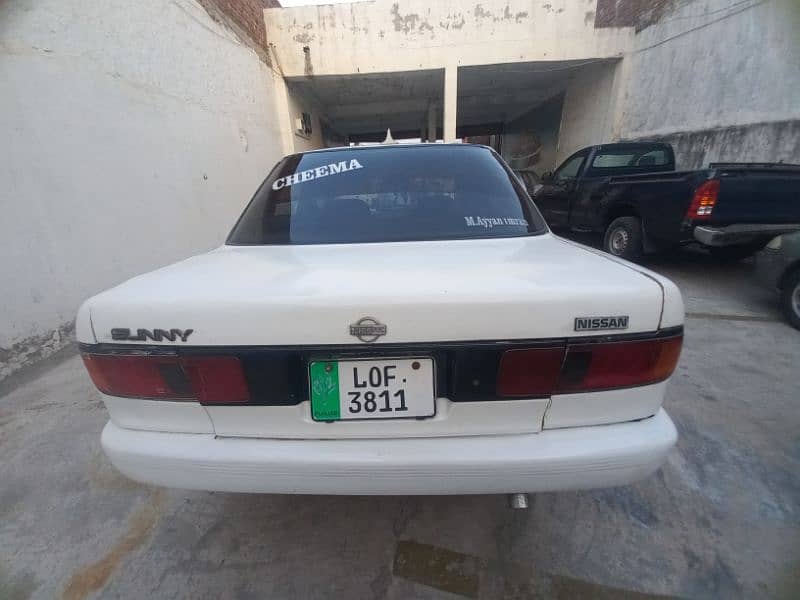 Nissan Sunny Super Saloon 6