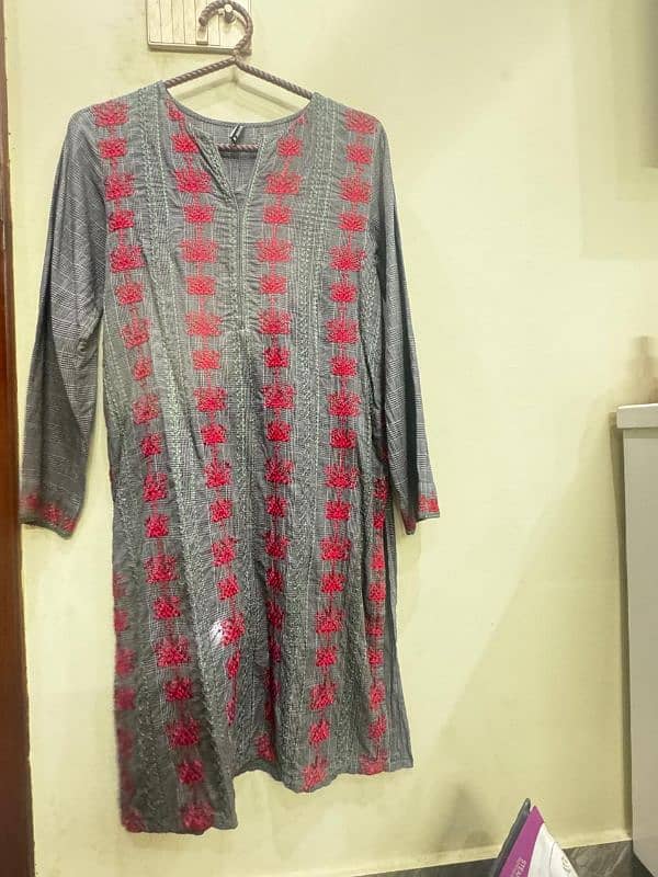 beechtree emborided khaddar shirt small size condition 9/10 2