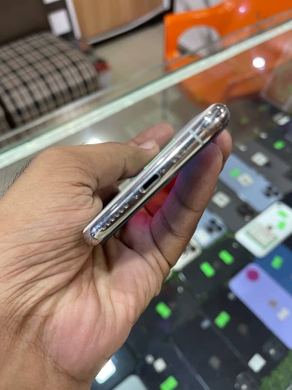 Iphone 11 PRO | 512GB | PTA Approved 3