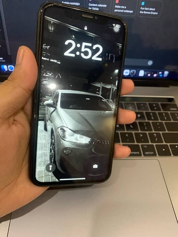 iphone xr JV 64 GB 1