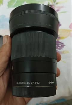 sigma lens 30mm 1.4 DC dn Sony E mount just open box