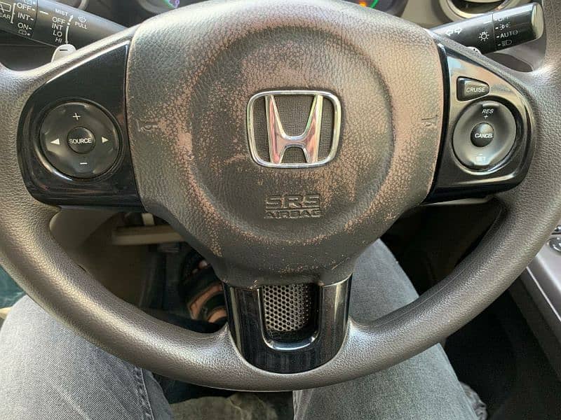 Honda N One 2013 modal 2018 ka num hai 8