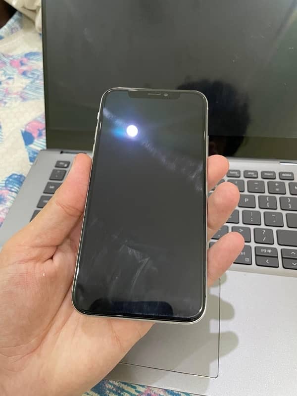 iphone xs 64gb pta approved 1