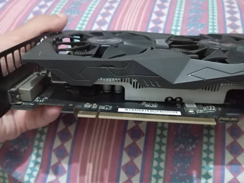 rx 560 4gb asus strix oc edition with box 2