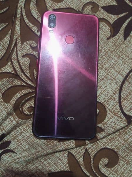 Vivo y11 4