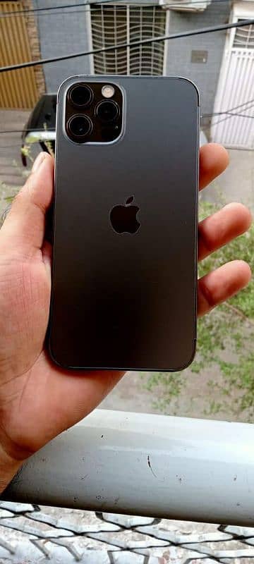 iphone 12 pro max 3