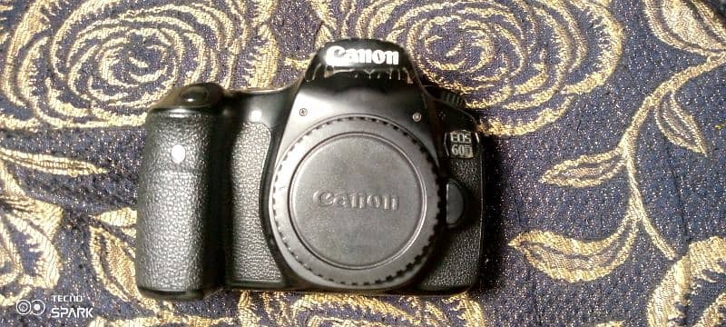 canon 60D body 3