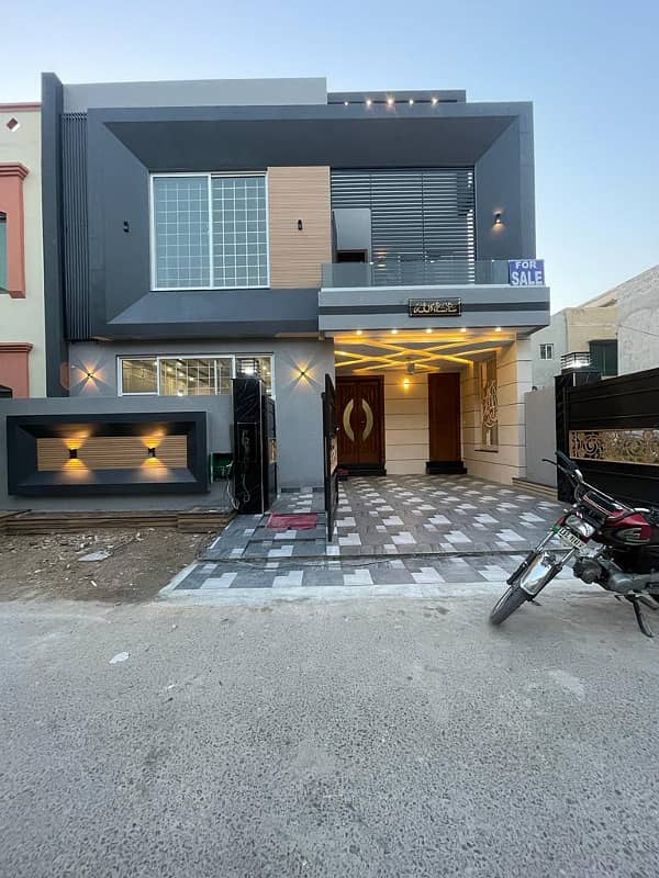 5 Marla Luxury Brand New House Available For Sale In Ali Block Sector B Bahria Town Lahore 3