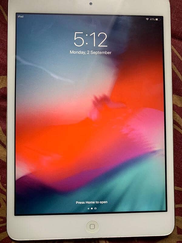 Apple iPad mini 2 — never opened — everything original 3