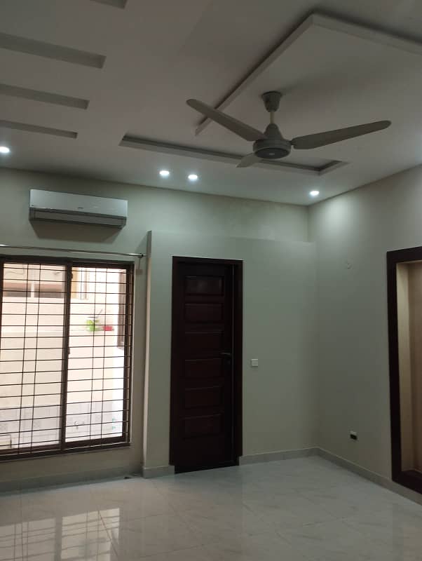 10 marla upper portion for rent in SOUTHERN BLOCK 0