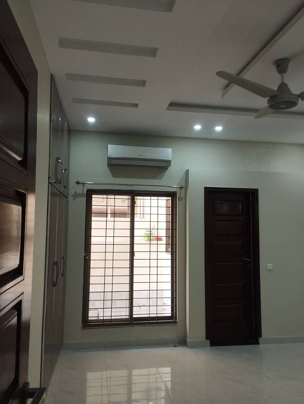 10 marla upper portion for rent in SOUTHERN BLOCK 1