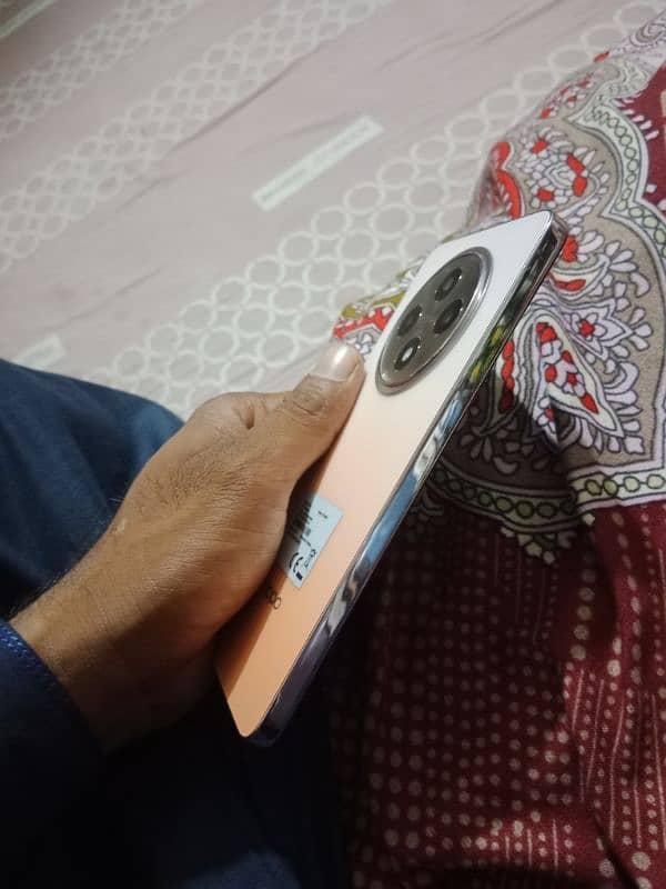 Oppo Reno 12f 1