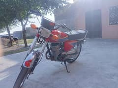 Honda 125CG baik FOR sale conCall my WhatsApp number 03284724204 0