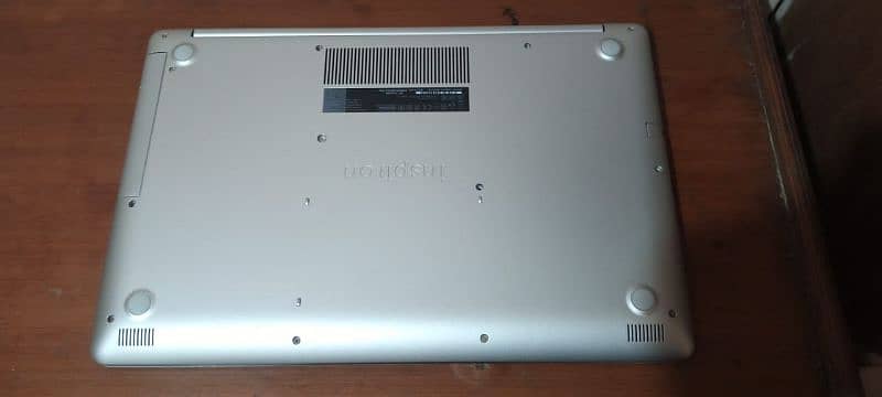 Dell Inspiron 17 5000 series 4