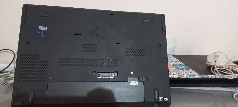 Lenovo Thinkpad Core i3 5th generation with 8/256ssd 2