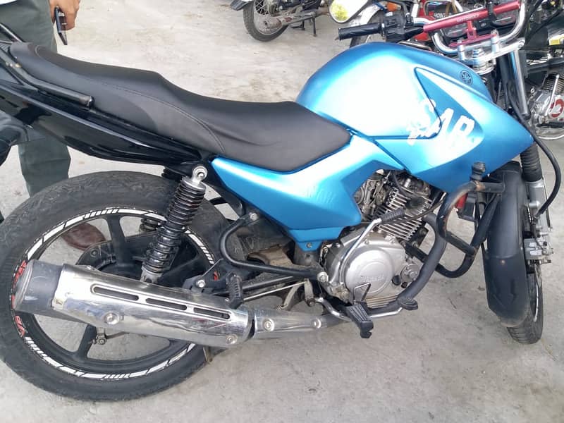 YBR 125g 2016 1