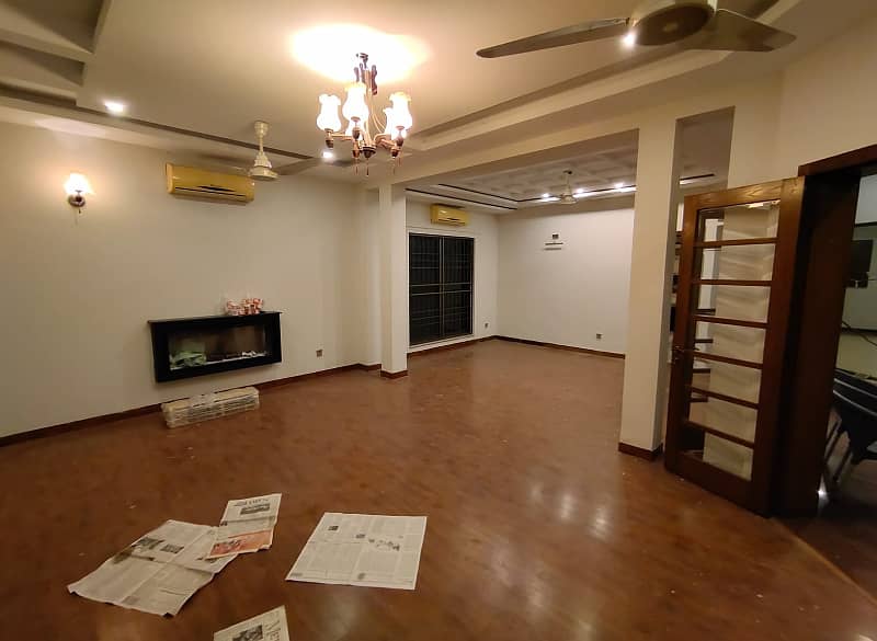 1 Kanal House For Rent In DHA Lahore Phase 4 25