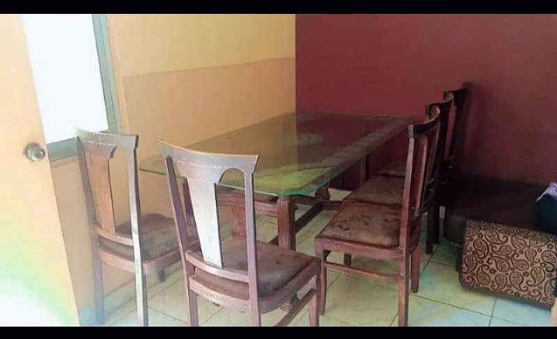 heavy glass dinning table with 5wooden chair 2