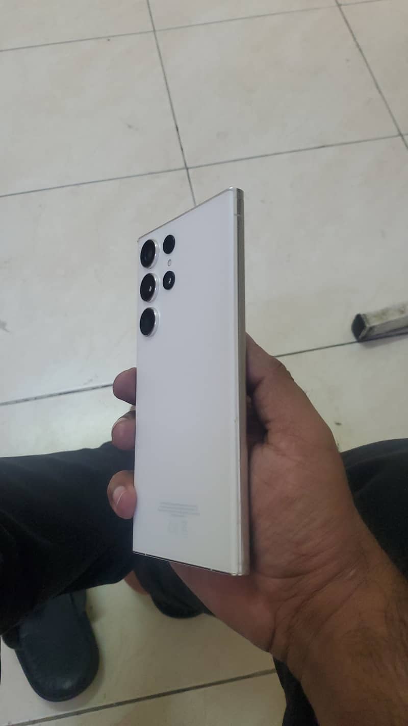 I want to exchange S23 ultra white with  phone 15 pro max 2