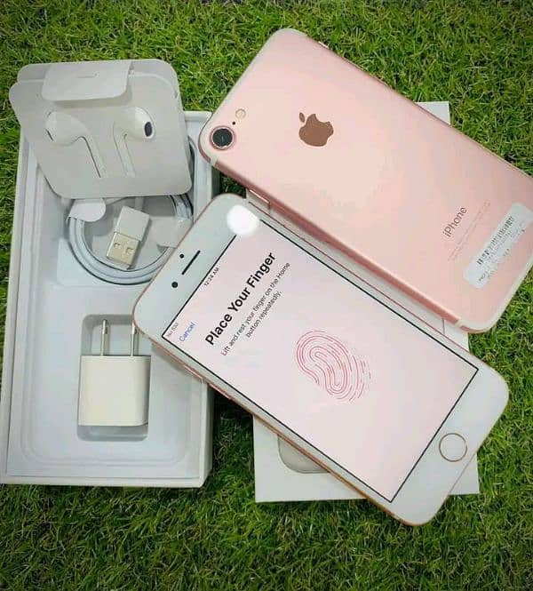 iphone 7 128gb PTA approved 03457061567 My WhatsApp number 2