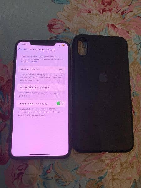 iPhone xs max factory unlocked 2