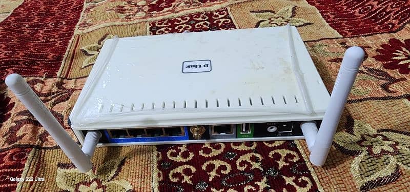 D-Link Etisalat and  nokia total three router 3