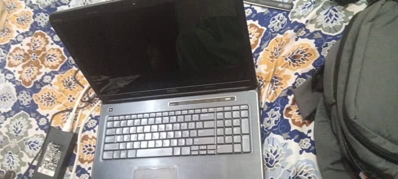 Laptop for sale uegent 3