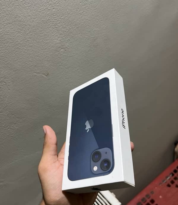 iPhone 13 128GB with box non PTA 1